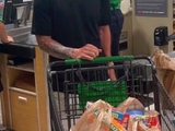 Messi went shopping at an ordinary supermarket in Miami (PHOTO)