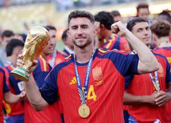 «Барселона» стремится подписать Ляпорта