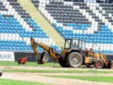На стадионе «Черноморец» срочно меняют газон