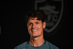 Офіційно. «Арсенал» підписав контракт з капітаном «Брентфорда»