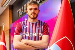 «Бенфіка», «Трабзонспор» і Батагов — останні новини