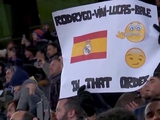 Фанаты «Реала» ответили Бэйлу баннером на его скандальное празднование с флагом (ФОТО)