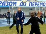 Андрей Гусин провел мастер-класс для детей на стадионе «Динамо». ВИДЕО