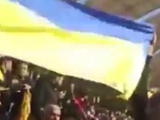 VIDEO: Iranian club fans bring Ukrainian flag to match with Russia's Zenit