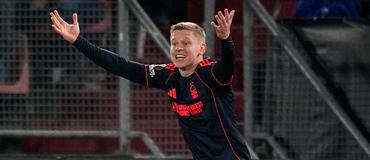 «Эти олдскульные тренеры не перестают удивлять», — спортивный врач о решении Дайча выпустить Зинченко на 90 минут после травмы