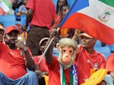 Гостей Кубка Африки встретили летучие мыши и слезоточивый газ
