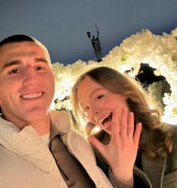 Защитник киевского «Динамо» сделал предложение своей девушке (ФОТО)
