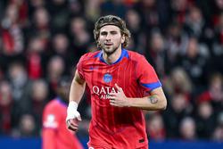 Французькі ЗМІ: якщо Забарний не покращить свою гру, ПСЖ може його продати наступного літа