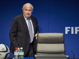 Adidas поддерживает решение Блаттера покинуть пост президента ФИФА