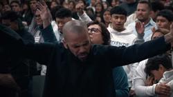 Дани Алвес стал проповедником в церкви (ФОТО, ВИДЕО)