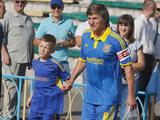 Волочиск встретил День Независимости со звездами футбола