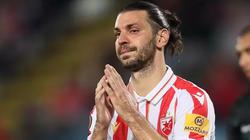 "Besiktas" hat dem Transfer von Dragovic zugestimmt. Der ehemalige Verteidiger von Dynamo Kiew reiste nach Istanbul, um einen Ve