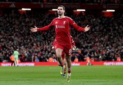 Каррагер: «Якщо всі будуть здорові, Собослаї все одно буде найкращим правим захисником «Ліверпуля»