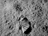 Місячна змова: п’ять найпопулярніших міфів про висадку людей на Місяць