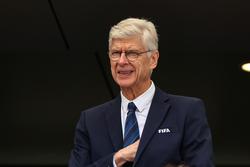 Арсен Венгер: «Арсенал» — реальний претендент на титул АПЛ. У них найкраще укомплектований склад»