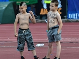«Левски» оштрафован за появление на поле детей со свастикой (ФОТО)