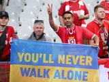 Болельщики «Ливерпуля» пришли на финал Лиги чемпионов с флагом Украины (ФОТО)