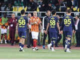 "Fenerbahçe" hat das Spiel um den türkischen Superpokal unterbrochen (FOTO)