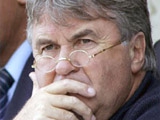 Хиддинку предложили остаться тренером сборной России после 2010 года