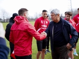Mircea Lucescu visited Dinamo Bucharest training for the third time (PHOTO)