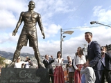 В Португалии открыт памятник Роналду (ФОТО)