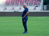 Lucescu addressed Romanian fans, urging them to come to the stadium and support Dinamo in the match against Aris