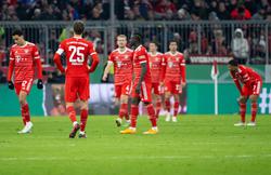 «Бавария» вылетела от «Фрайбурга» в 1/4 финала Кубка Германии, проиграв на своём поле