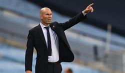 The Independent: Zarząd Manchesteru United prowadzi rozmowy z Zidane'em