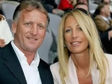 German soccer legend Andreas Brehme accidentally showed his naked wife to fans (PHOTO)