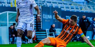 Потасовка между игроками ЛНЗ и "Шахтера"