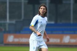 Артем Шулянский: «Защитники и атакующие полузащитники находились рядом, поэтому тренеры им «пихали»