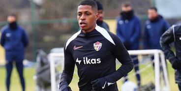 Дубль Торреса за «Эйюпспор»