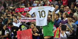 Фанат «Реала» пришел на матч с «Севильей» с футболкой Месси (ФОТО)