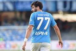 Quelle: Kvaratskhelia will Vertrag mit Napoli verlängern