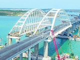 Опоры Крымского моста поползли 