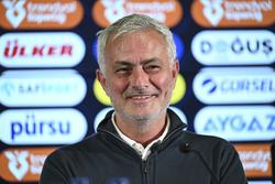 Буффон виступив проти призначення Жозе Моурінью головним тренером збірної Італії