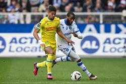 Auxerre gegen Nantes - 2-1. Französische Meisterschaft, Runde 31. Spielbericht, Statistik