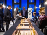 Гукеш і Нодірбек Абдусатторов приєдналися до лідерів: Round 2. WR Chess Masters. Düsseldorf, Germany.