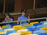 Милиция задержала болельщиков, которые жгли фаера на «Арене Львов»