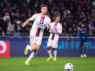 Яремчук дебютировал за «Лион»