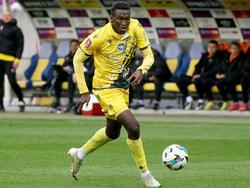 ЛНЗ проявляє предметний інтерес до форварда «Руху», який раніше працював з Пономарьовим