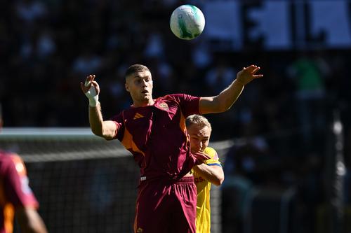 Артем Довбик забил дебютный мяч за «Рому» в этом сезоне (ВИДЕО)
