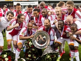 «Аякс» стал 33-кратным чемпионом Нидерландов