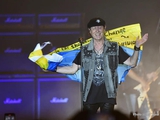 Легендарний гурт «Scorpions» на своєму концерті в Тель-Авіві підтримав Україну її прапором під час виступу (ФОТО, ВІДЕО)
