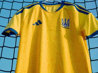 Официально представлена новая домашняя форма сборной Украины (ФОТО)