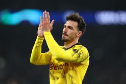 In the rival's camp. Hummels arrives in Rome to sign contract with Roma