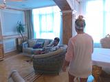 Жена Дентиньо показала киевское жилье семьи футболиста в версальском стиле (ВИДЕО)
