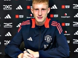 Player with Ukrainian roots signs first professional deal with Manchester United