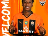 Official. "Shakhtar announced the signing of Brazilian winger Kevin
