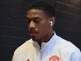 Jetzt ist es offiziell. Anthony Martial wechselt zu AEK